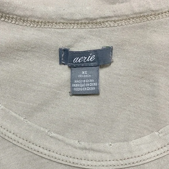 Aerie Women’s Beige Distressed ‘Castaway’ Graphic Tank Top Size Extra Small - Picture 2 of 7